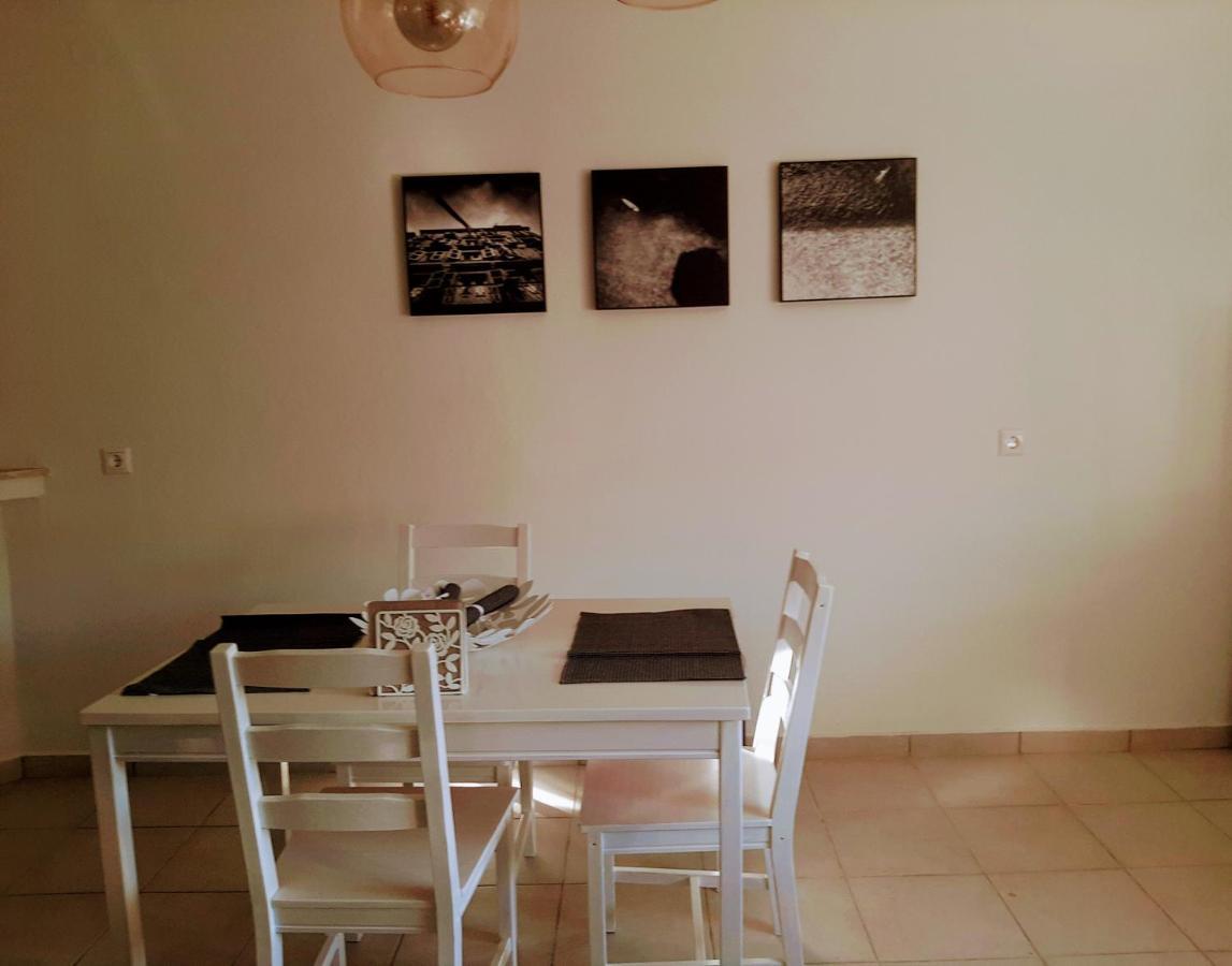Villa Aspros - Traditionell, Ruhig Und Strandnah เลียปาเดส ภายนอก รูปภาพ